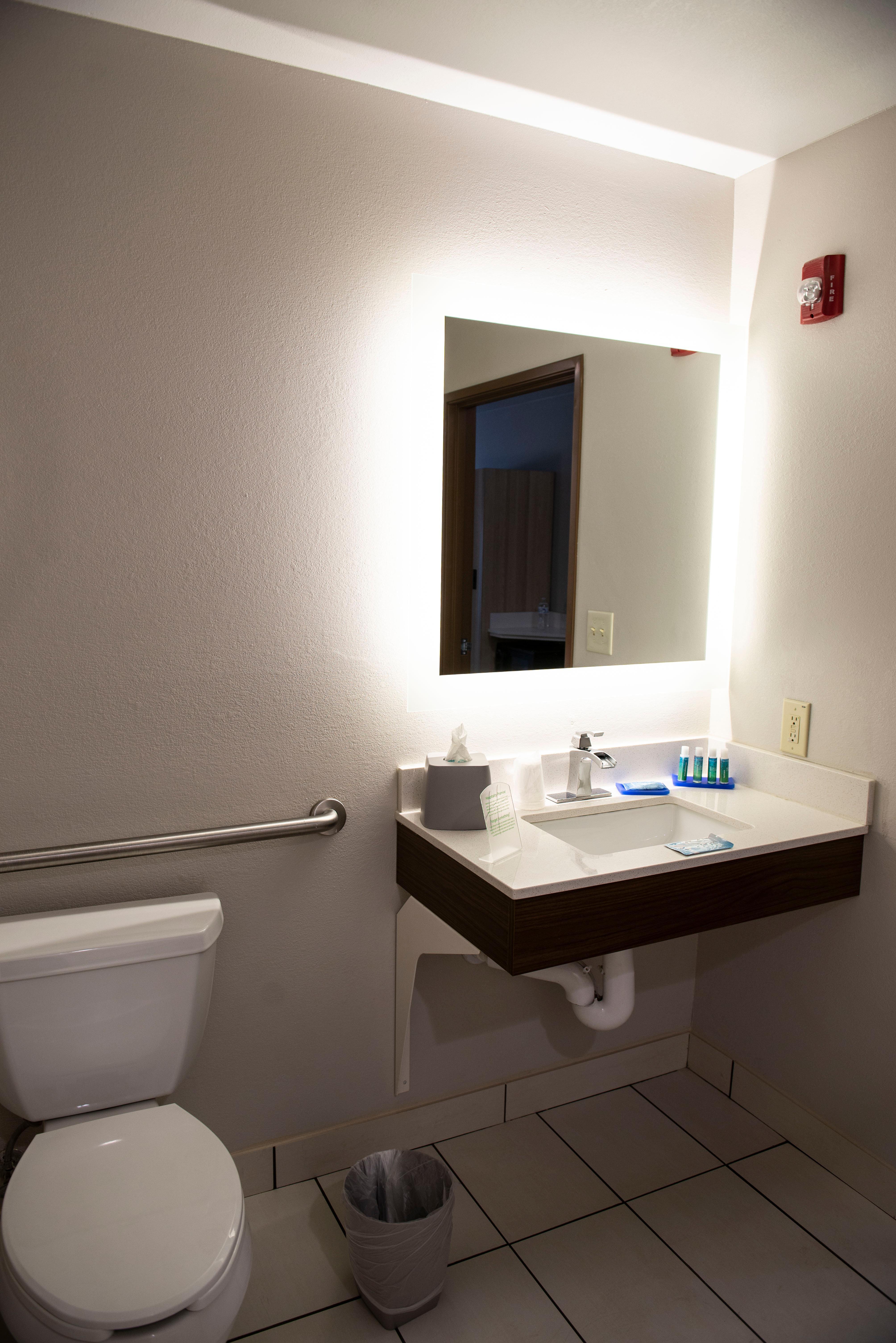 Holiday Inn Express Hotel & Suites Sedalia By Ihg Kültér fotó