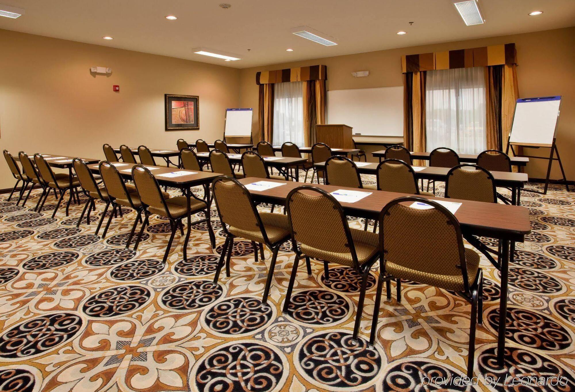 Holiday Inn Express Hotel & Suites Sedalia By Ihg Kültér fotó